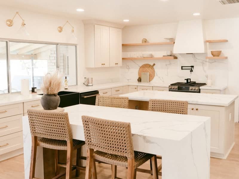 Flooring experts at Haubstadt Paint & Flooring